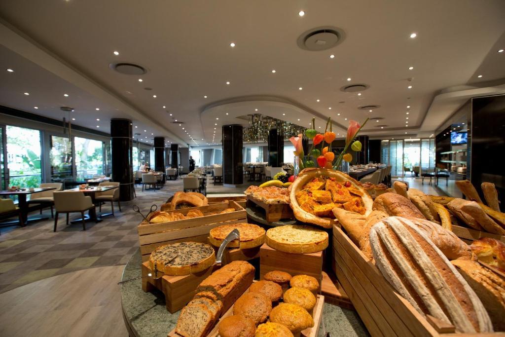 The Maslow Hotel, Sandton Bagian luar foto
